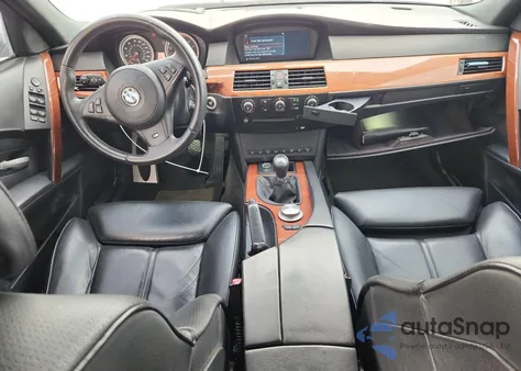 2007 BMW M5 z USA, uszkodzony, nr VIN WBSNB93557CX07317